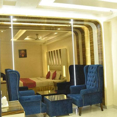 Hotel Aman Continental - 2Mins From Railway Station And 5 Mins From Metro Nowe Delhi Zewnętrze zdjęcie