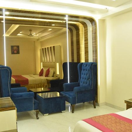 Hotel Aman Continental - 2Mins From Railway Station And 5 Mins From Metro Nowe Delhi Zewnętrze zdjęcie