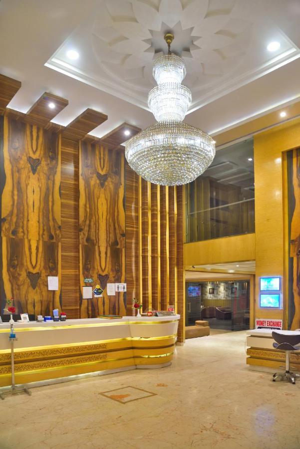 Hotel Aman Continental - 2Mins From Railway Station And 5 Mins From Metro Nowe Delhi Zewnętrze zdjęcie