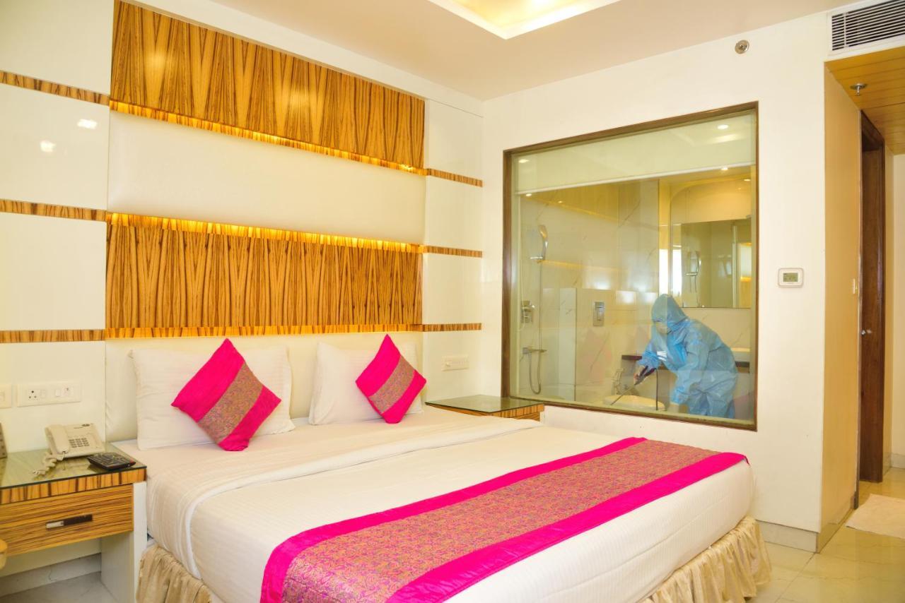 Hotel Aman Continental - 2Mins From Railway Station And 5 Mins From Metro Nowe Delhi Zewnętrze zdjęcie