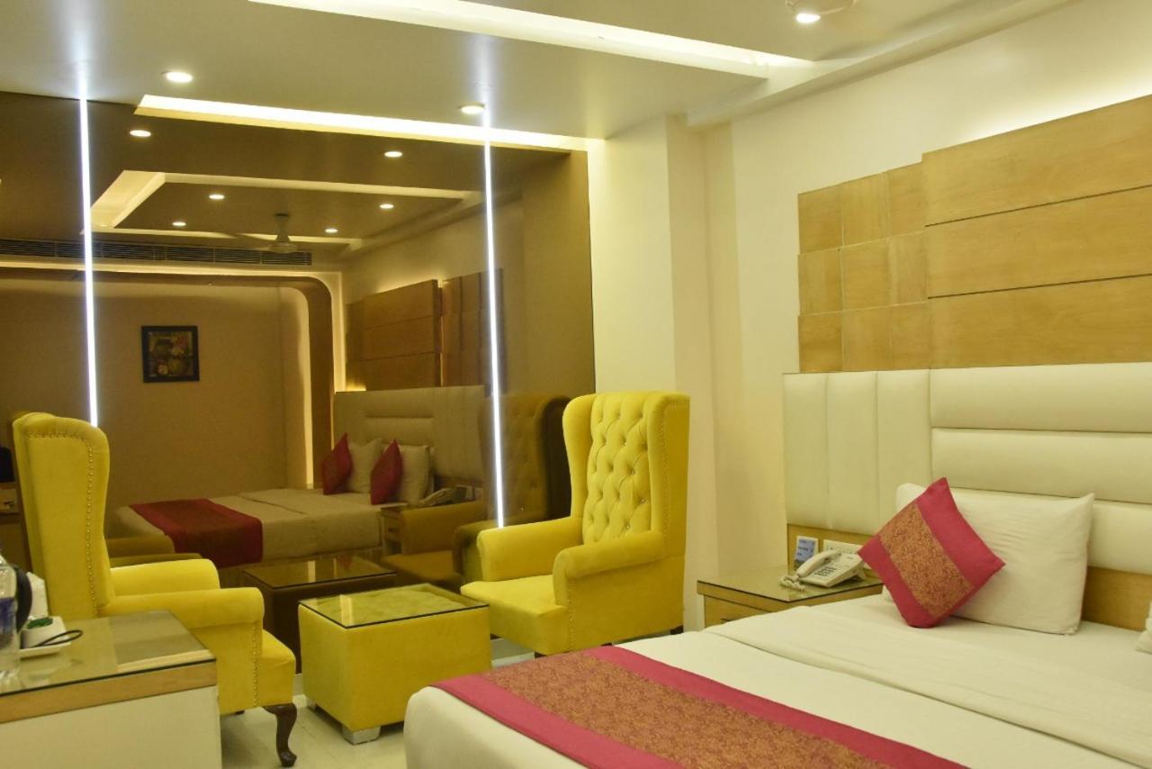 Hotel Aman Continental - 2Mins From Railway Station And 5 Mins From Metro Nowe Delhi Zewnętrze zdjęcie